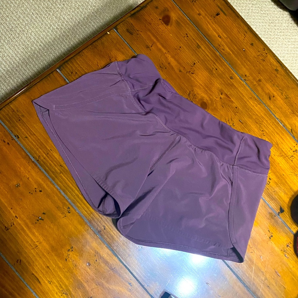 Lululemon shorts size 8